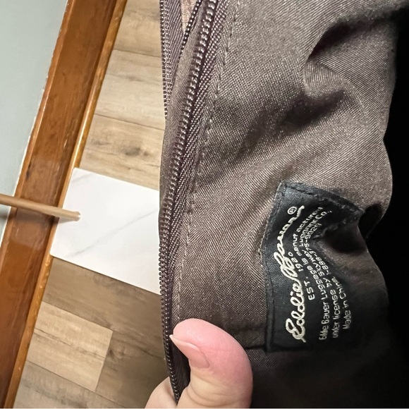 Eddie Bauer Brown and Tan Travel Duffel Bag with Plaid Pattern - Picture 5 of 6